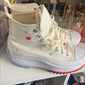 Converse Run Star Hike